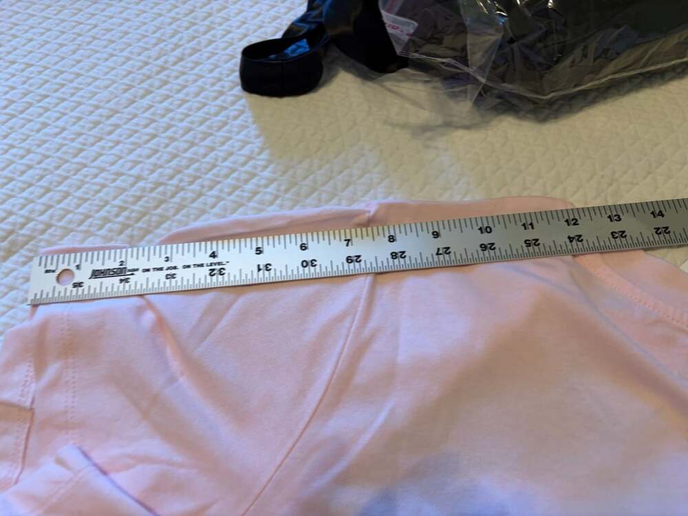 NEW Hybrid Apparel The Devil Wears Prada Women’s Large Pink Graphic T-Shirt - Picture 9 of 9